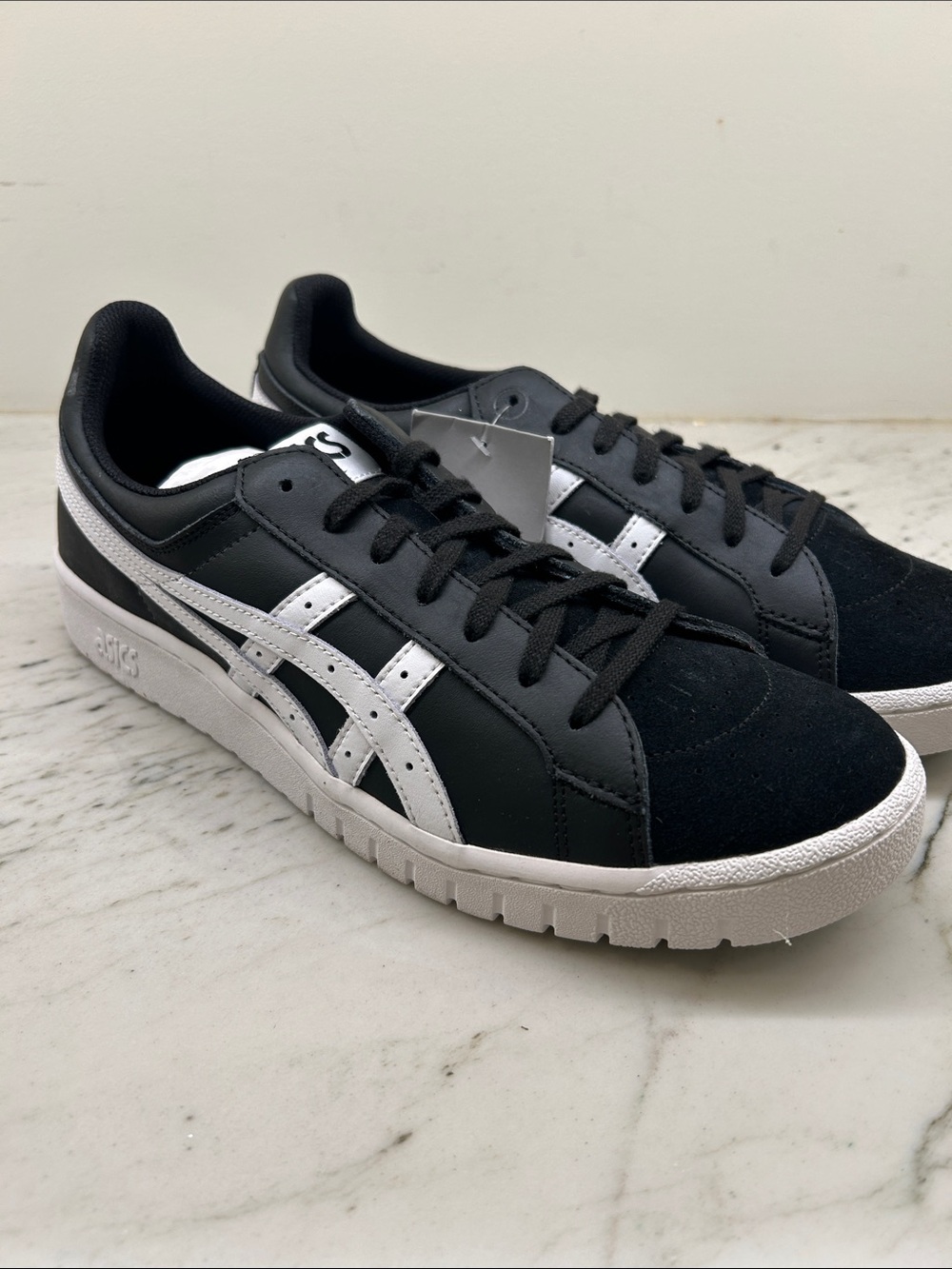 Asics Black and White Low-Top Trainers Men’s Gel-PTG